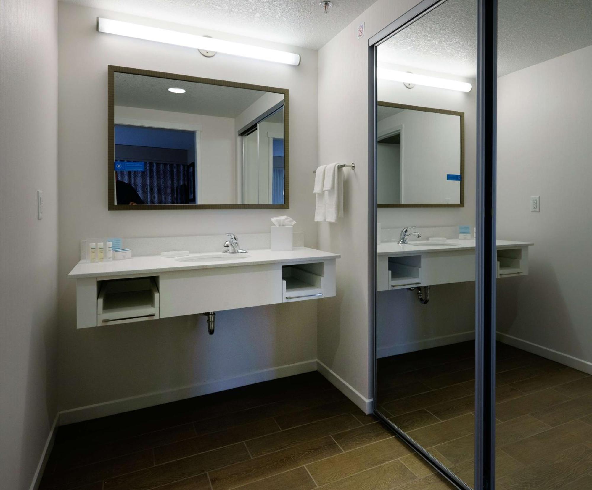 Hampton Inn Green Bay Downtown Kültér fotó